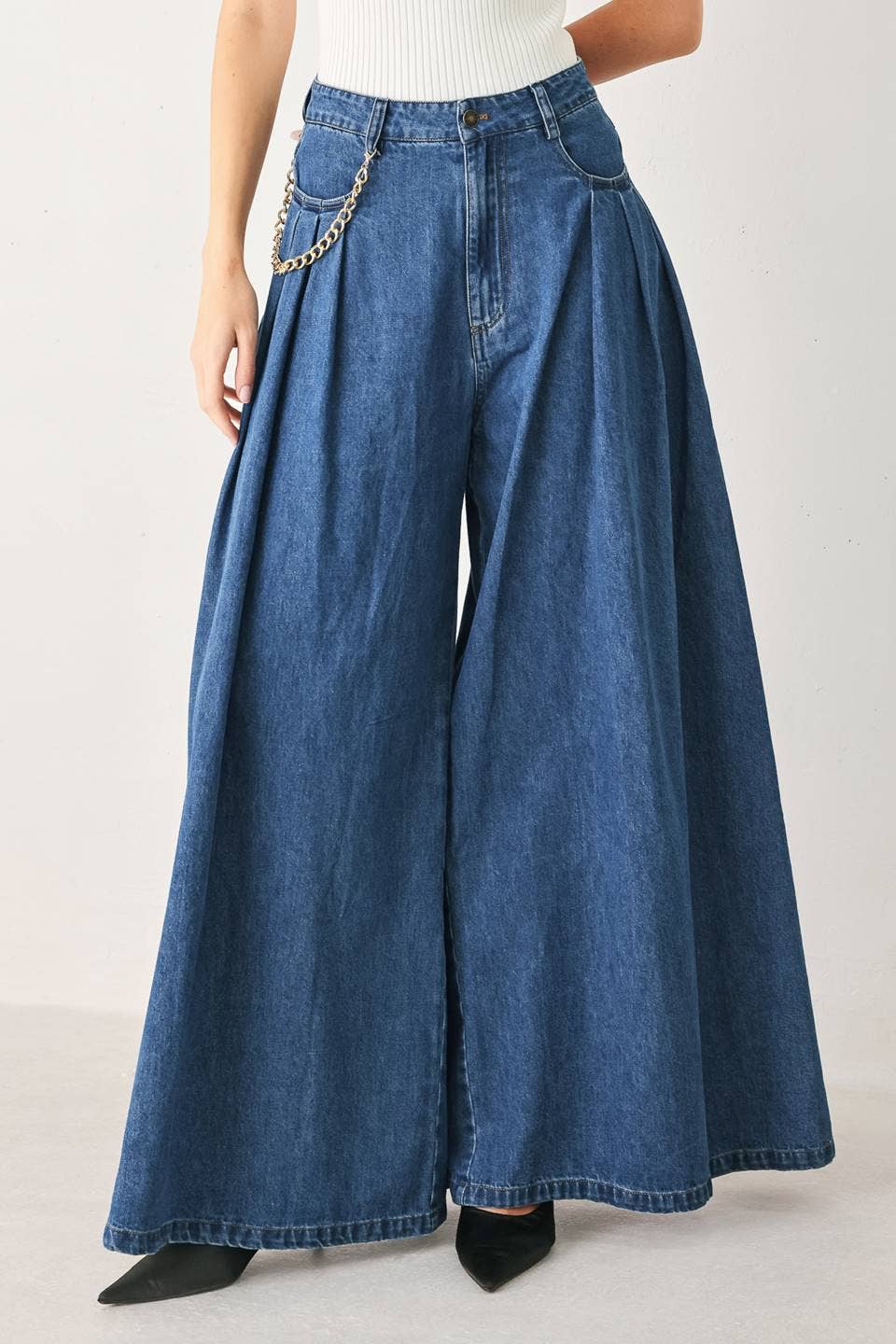 Lennon Jean