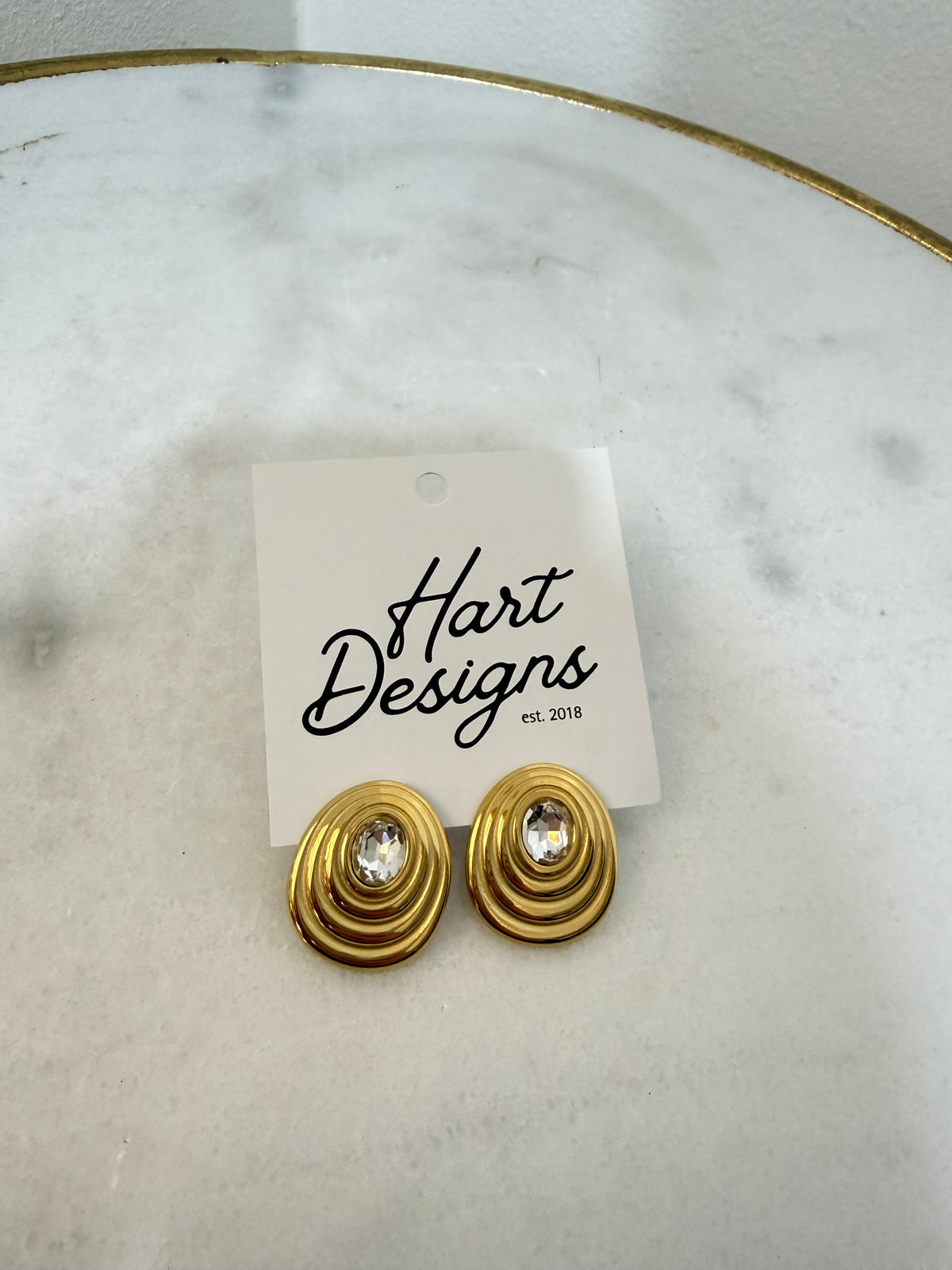 Lustre Studs