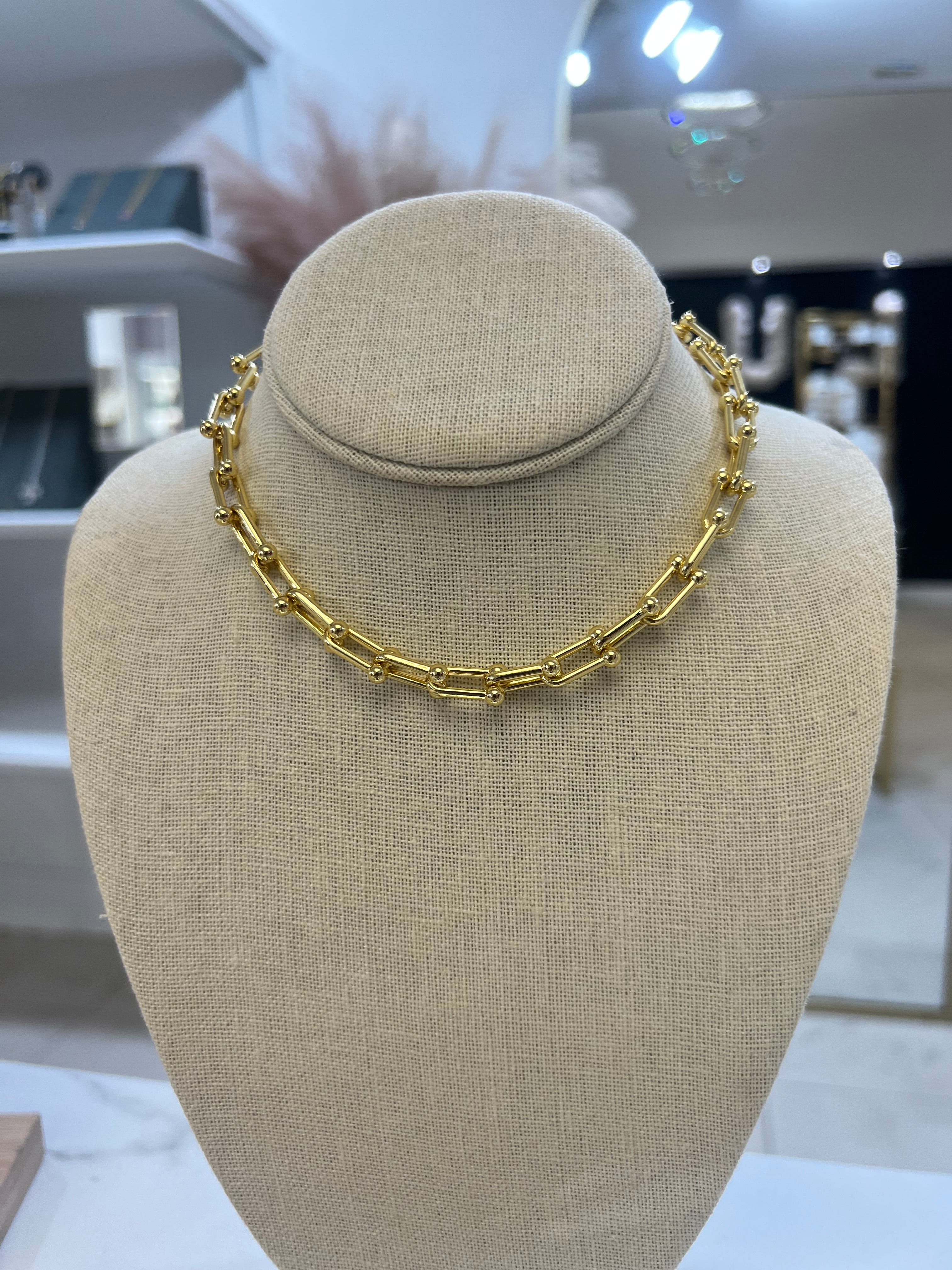 U Link Chain Necklace