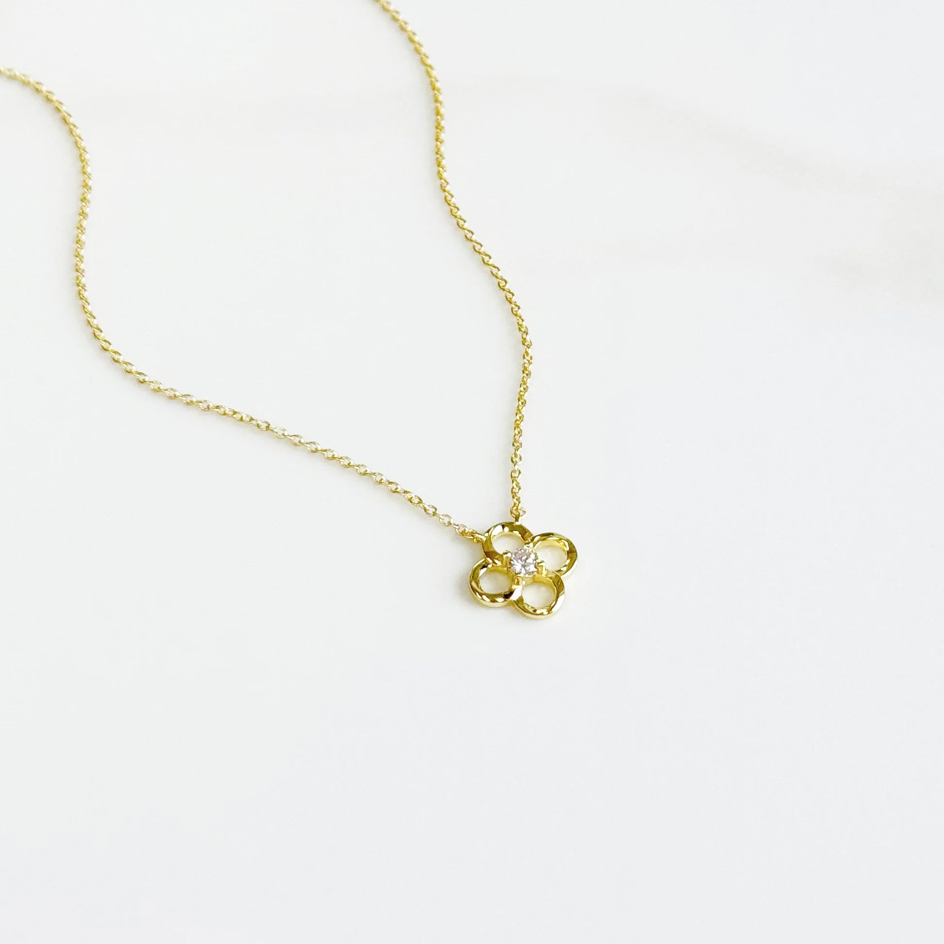 Open Flower Necklace