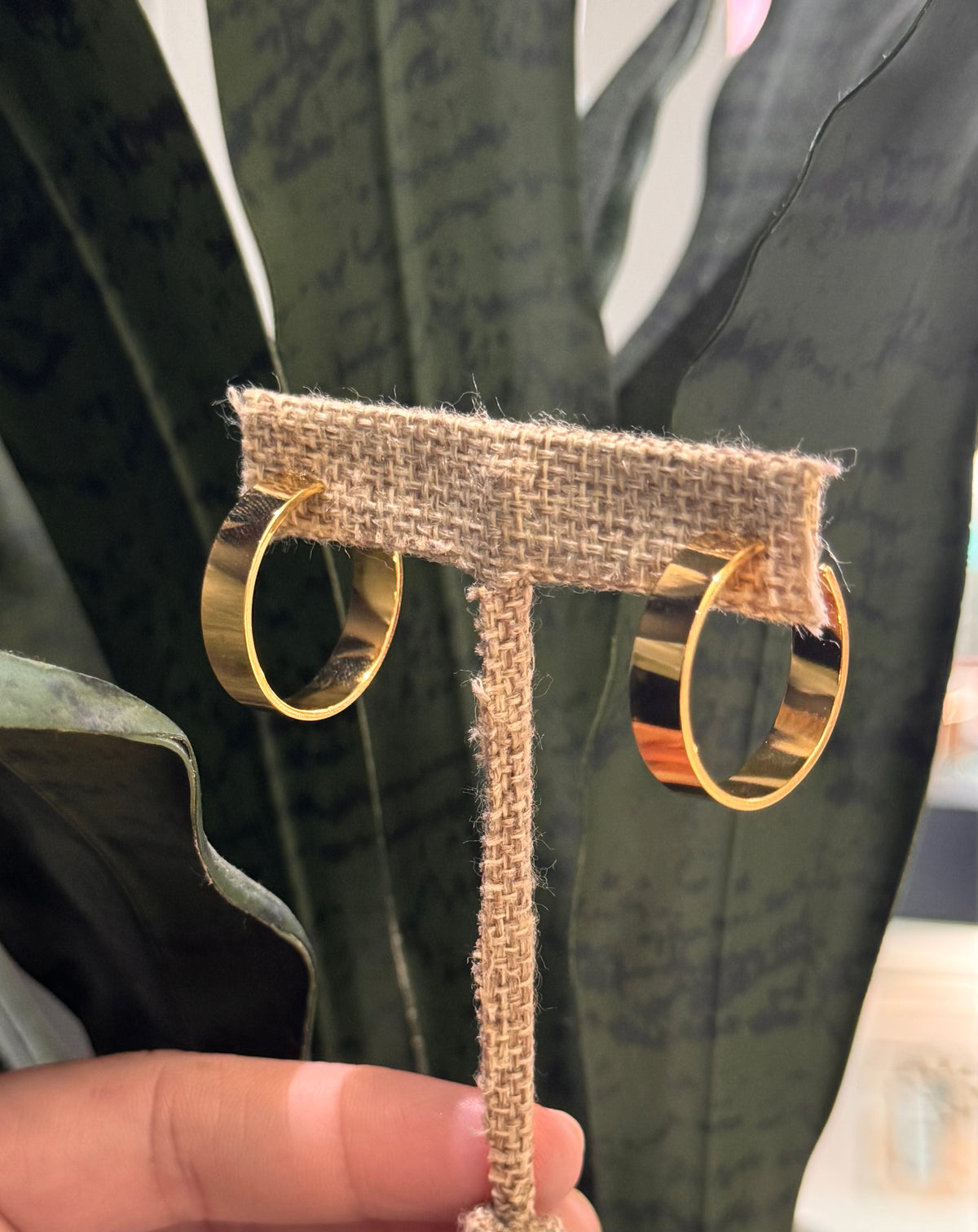 Golden Trace Hoop