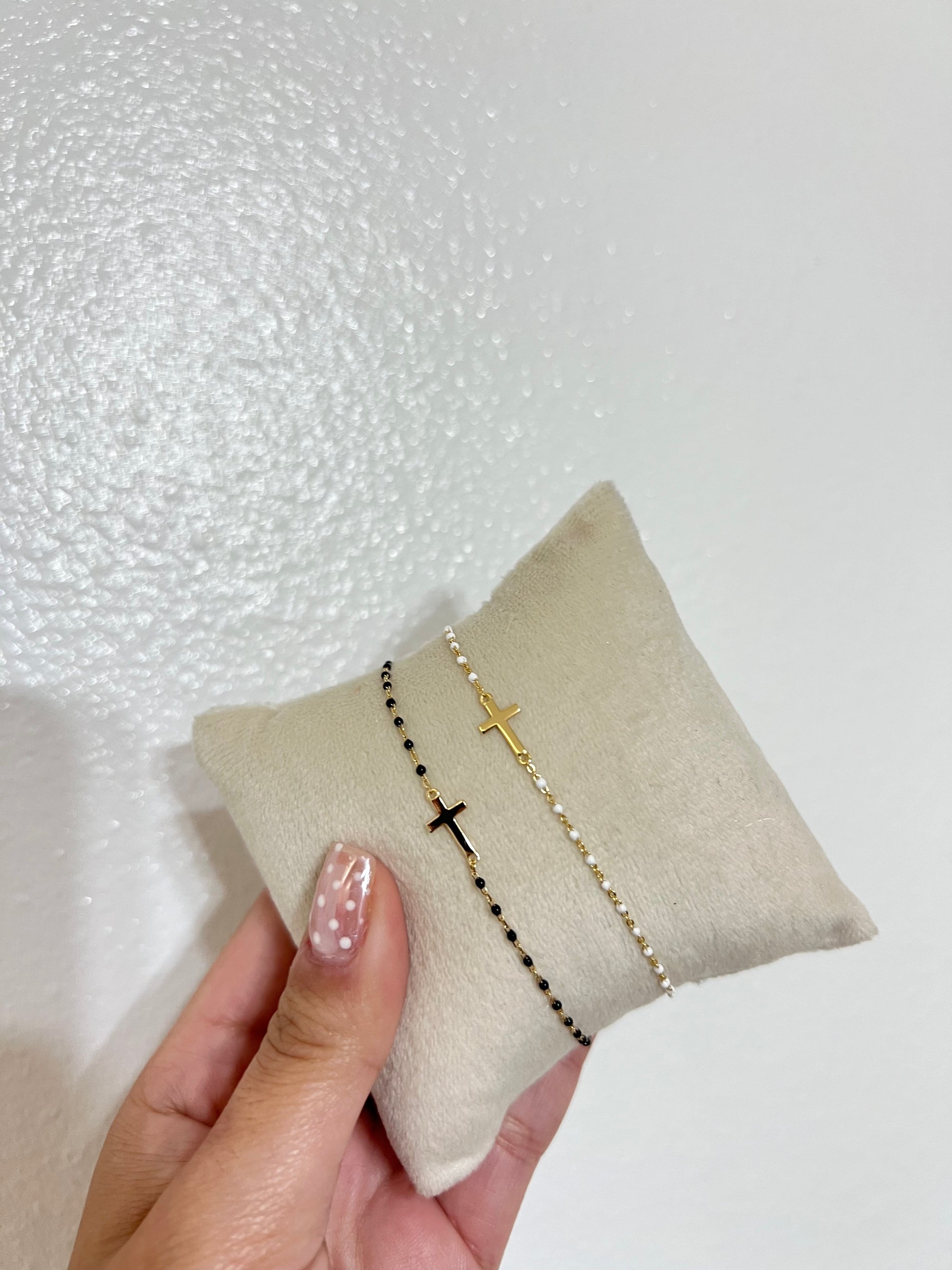 Dainty Cross Bracelet