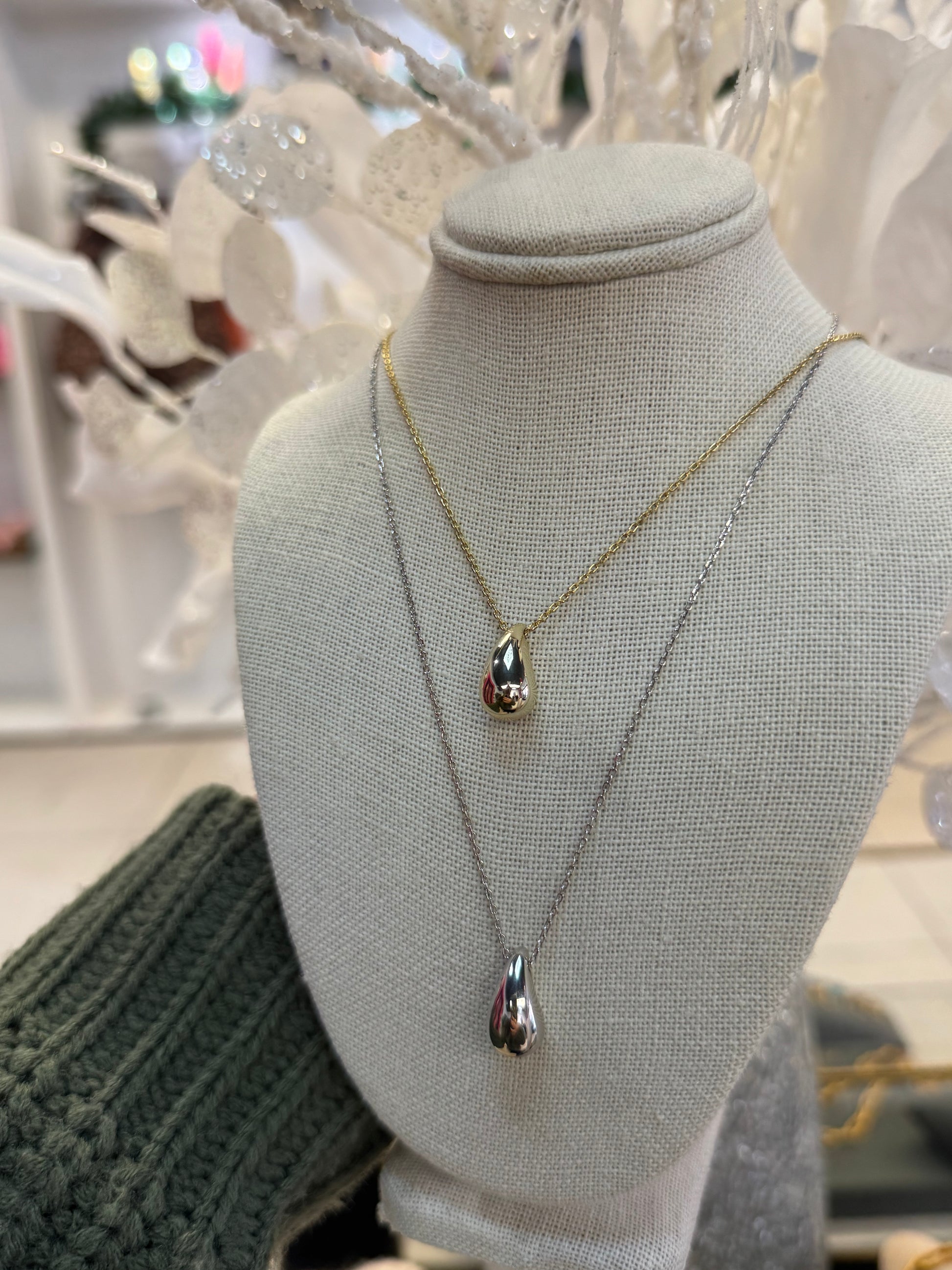 Teardrop Necklace