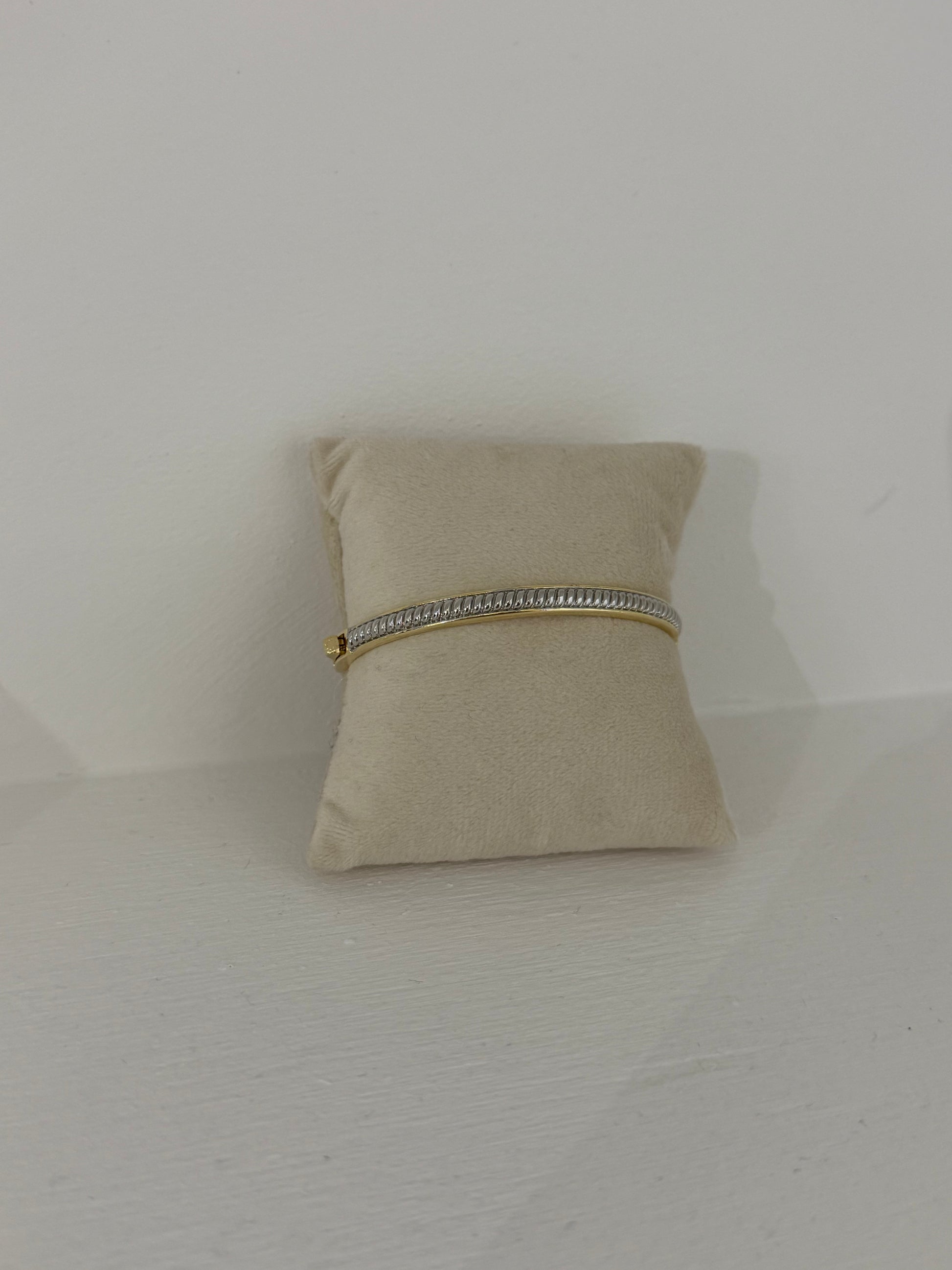 Izzy Bracelet