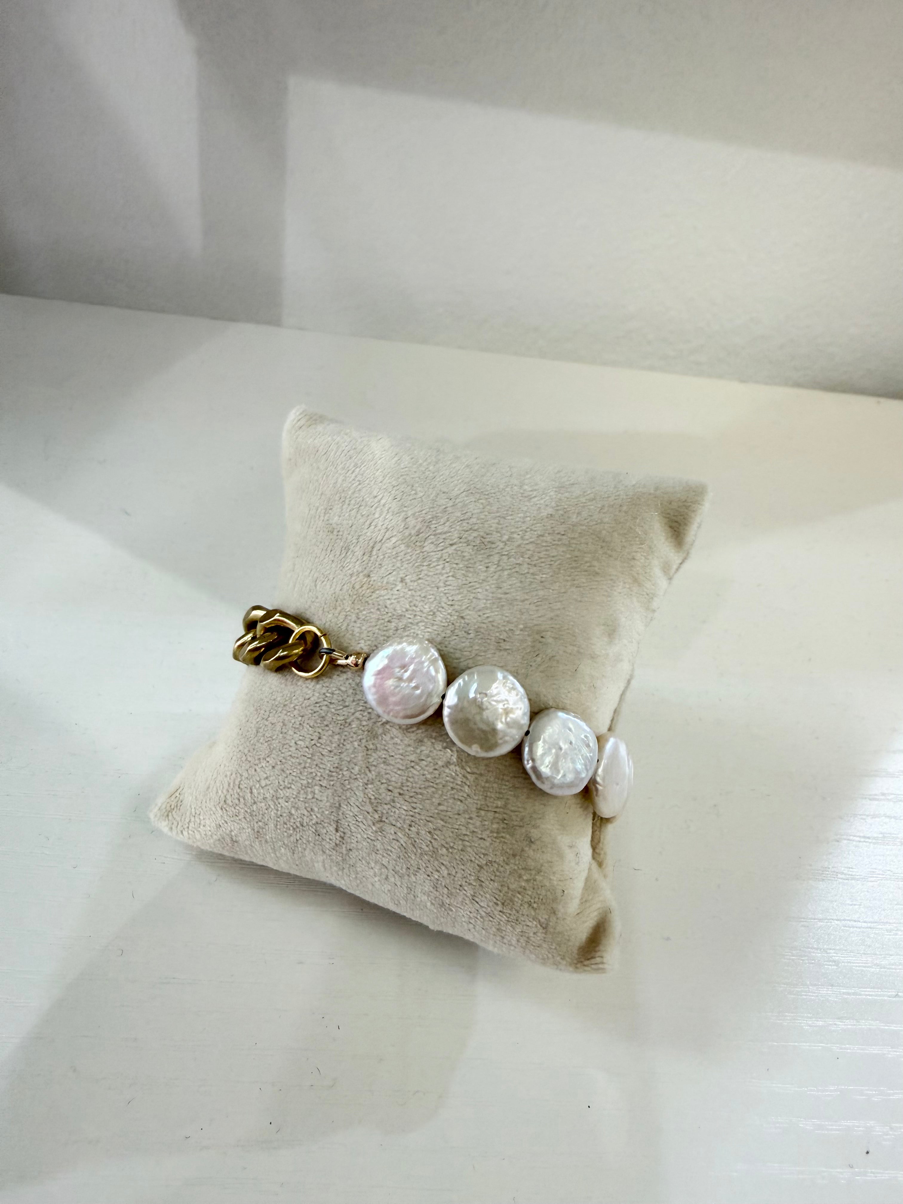 Pearl Coin Bracelet