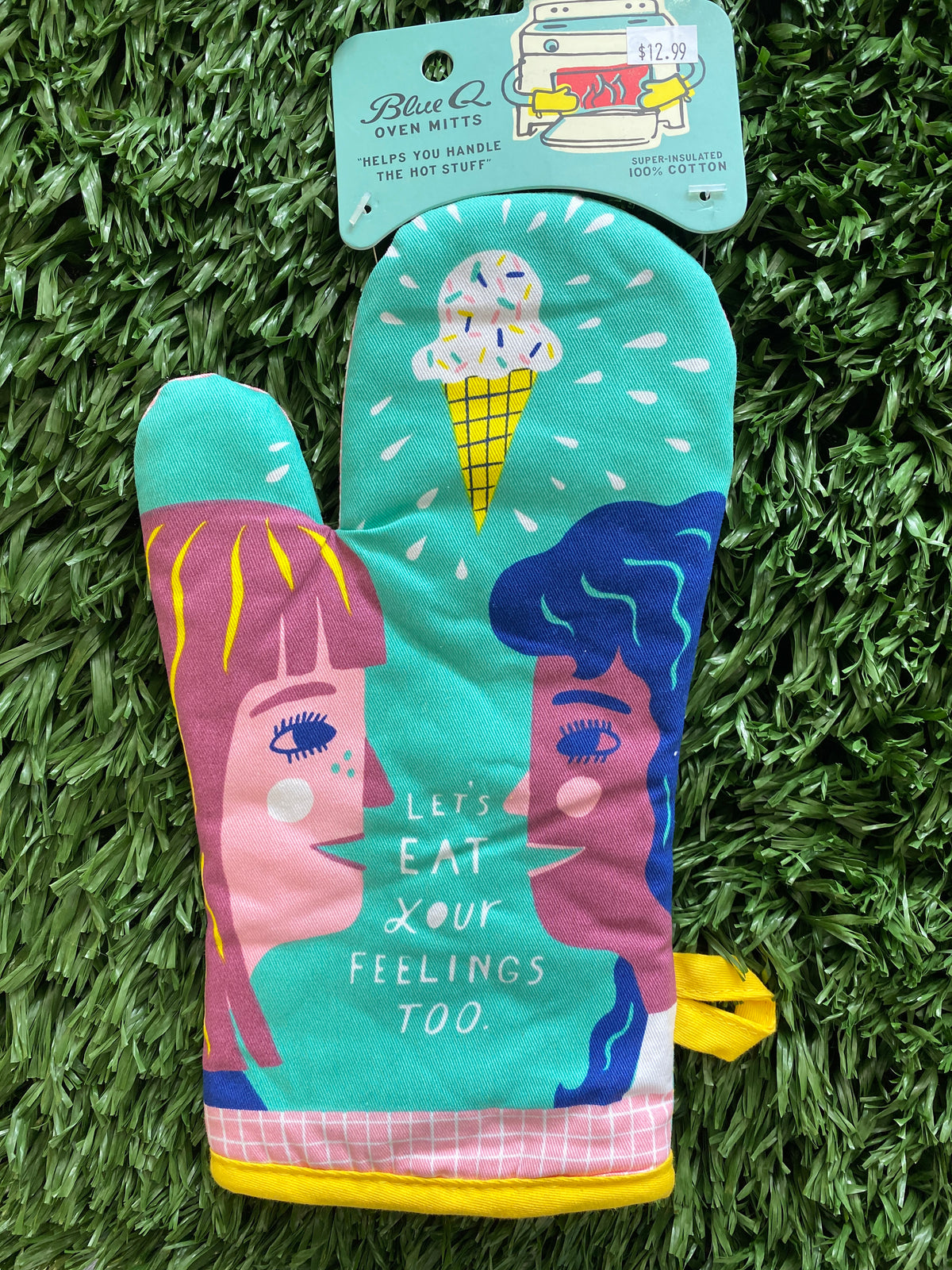 Women’s Oven Mitts